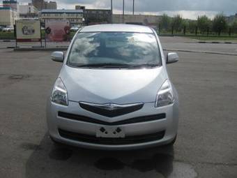 2006 Toyota Ractis Pictures