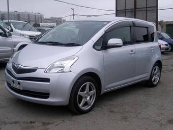 2006 Toyota Ractis Photos