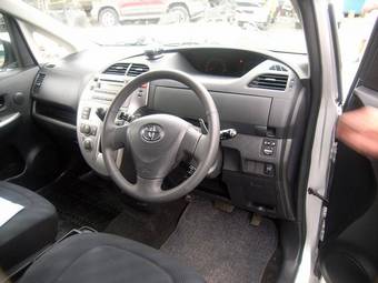 2006 Toyota Ractis Pictures