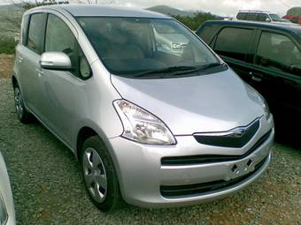 2006 Toyota Ractis Photos