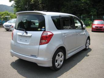 2006 Toyota Ractis Photos