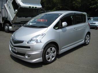2006 Toyota Ractis Pictures
