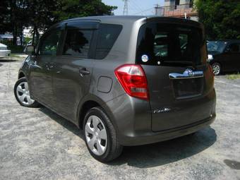 2006 Toyota Ractis Pictures
