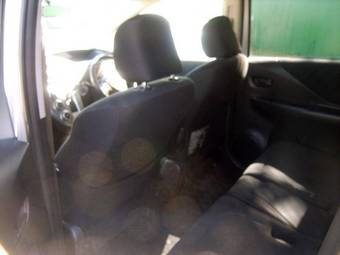 2006 Toyota Ractis Pictures