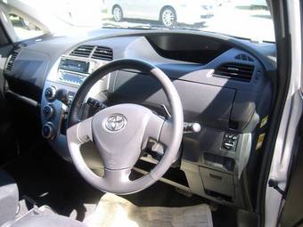 2006 Toyota Ractis Pictures