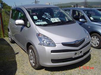 2006 Toyota Ractis Photos