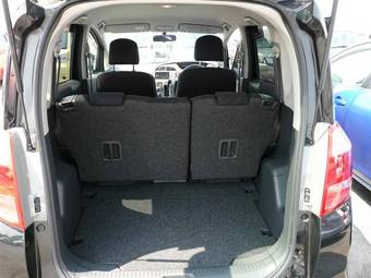 2007 Toyota Ractis Photos