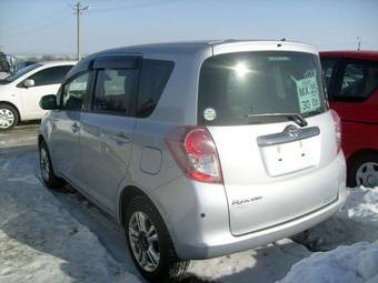 2009 Toyota Ractis Photos