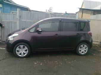 2010 Toyota Ractis Pictures
