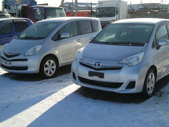 2011 Toyota Ractis Pics