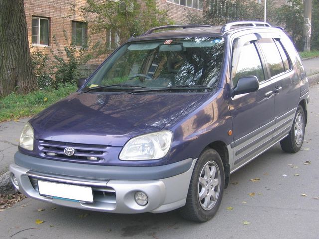 1997 Toyota Raum