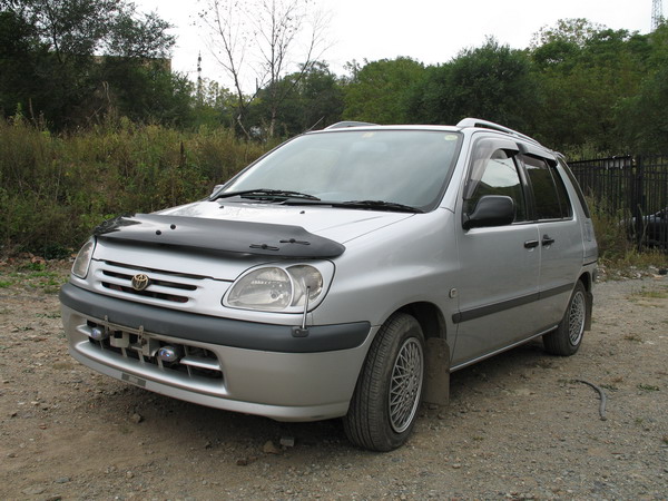 1997 Toyota Raum