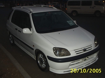 1997 Toyota Raum