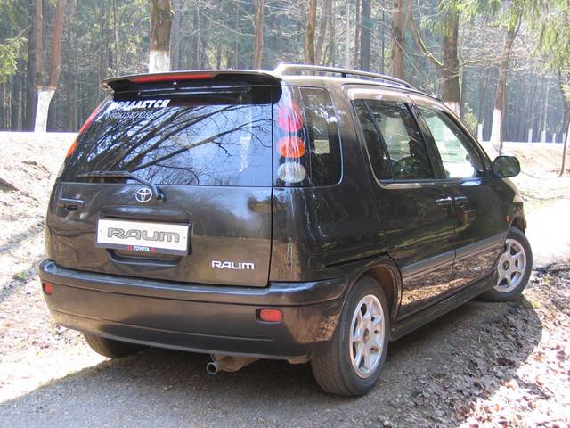 1997 Toyota Raum