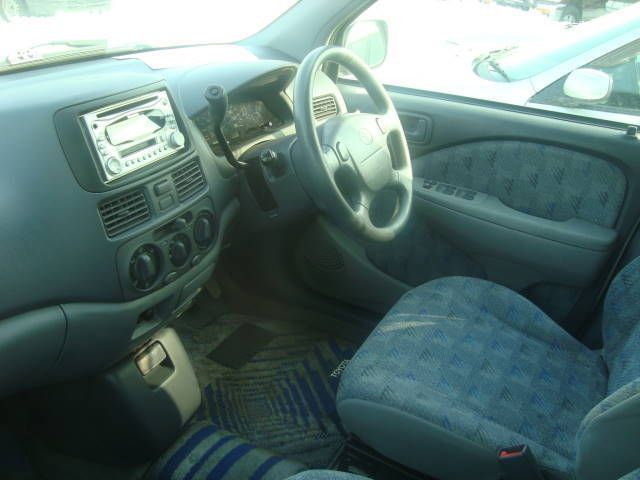 1997 Toyota Raum