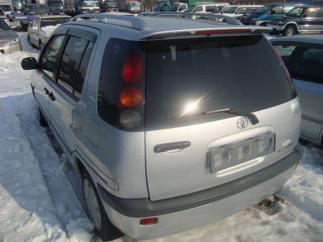 1997 Toyota Raum