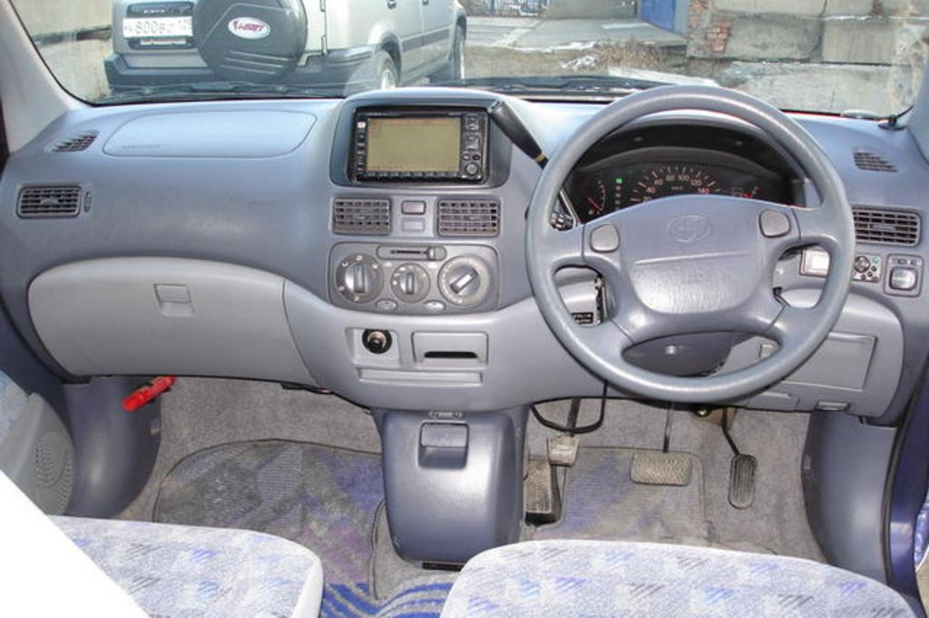 1997 Toyota Raum