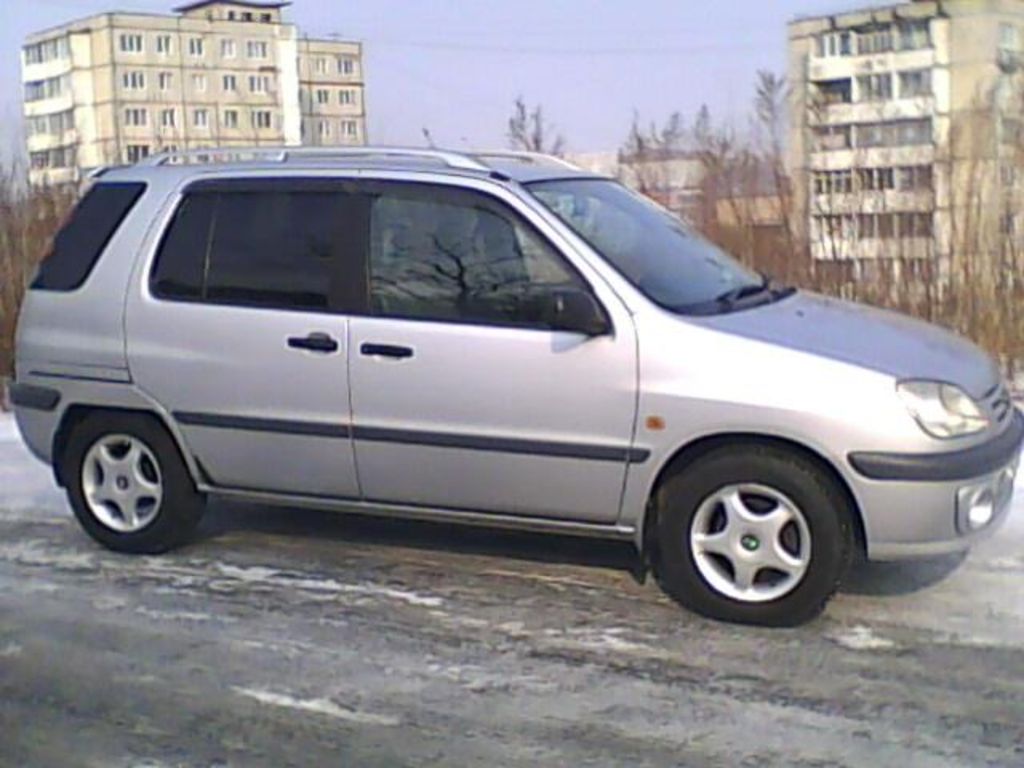 1997 Toyota Raum