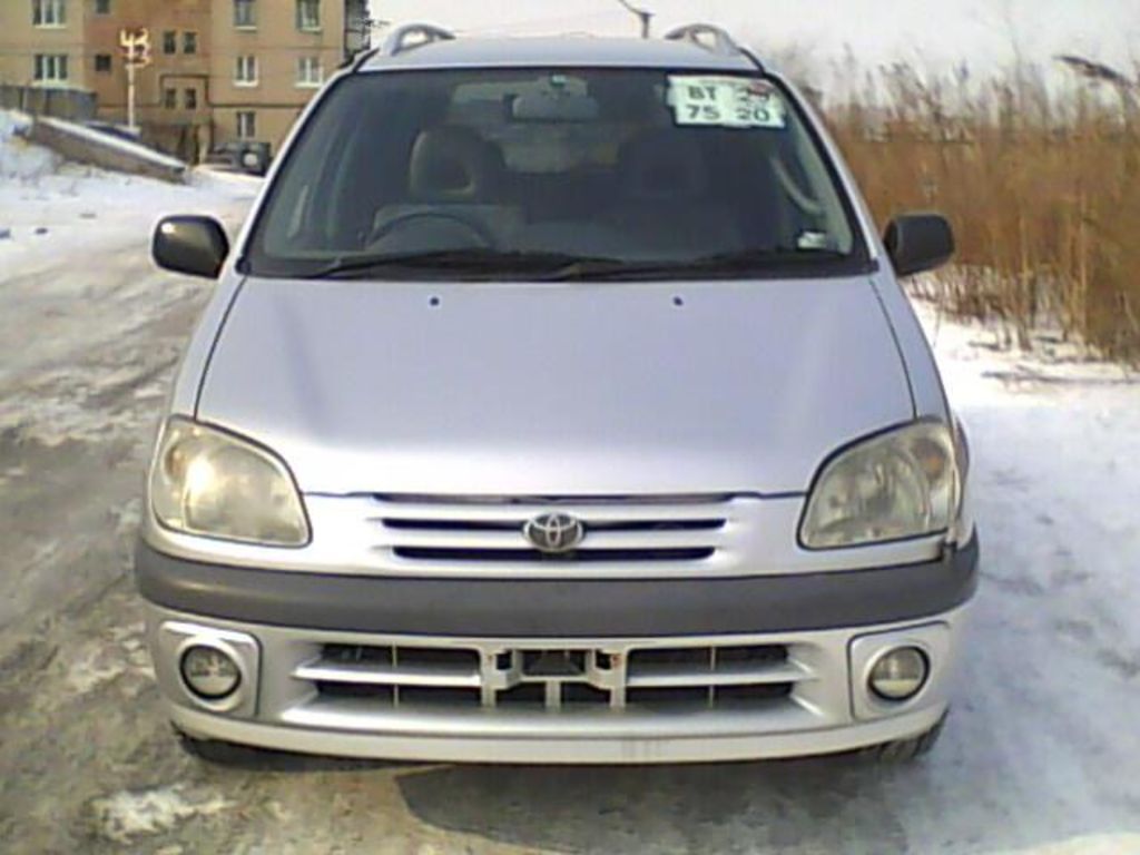 1997 Toyota Raum