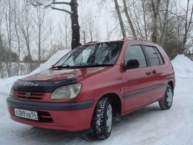 1997 Toyota Raum