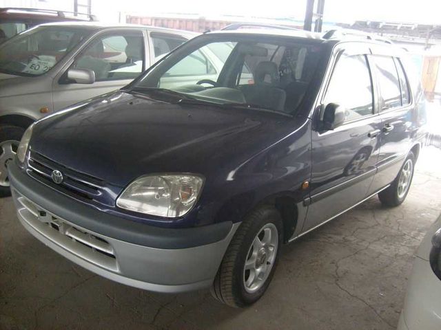 1997 Toyota Raum