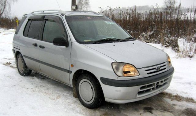 1997 Toyota Raum