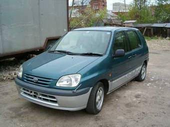 1997 Toyota Raum