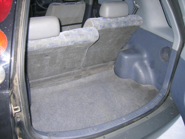 1997 Toyota Raum Photos