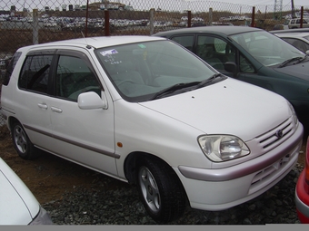 1998 Toyota Raum