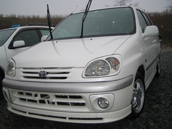 1998 Toyota Raum