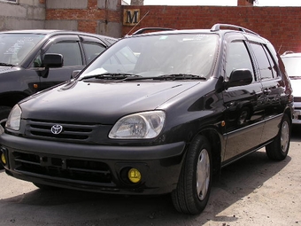 1998 Toyota Raum