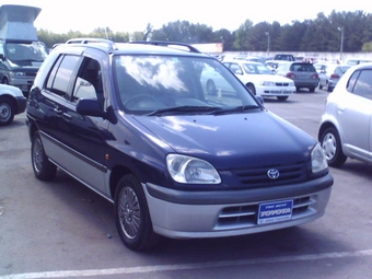 1998 Toyota Raum