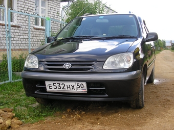 1998 Toyota Raum