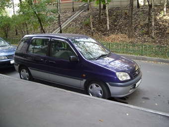 1998 Toyota Raum