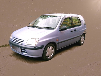 1998 Toyota Raum