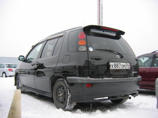 1998 Toyota Raum