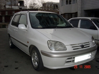 1998 Toyota Raum