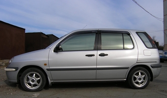 1998 Toyota Raum