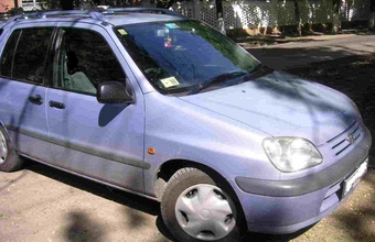 1998 Toyota Raum