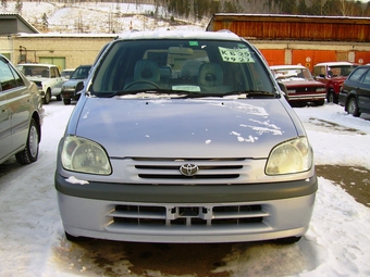 1998 Toyota Raum