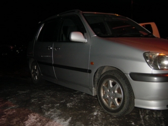 1998 Toyota Raum