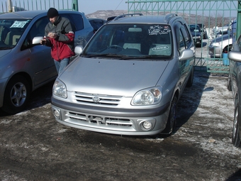 1998 Toyota Raum