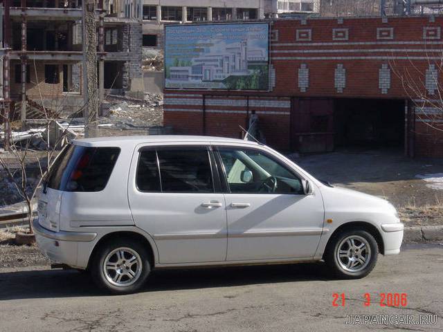 1998 Toyota Raum