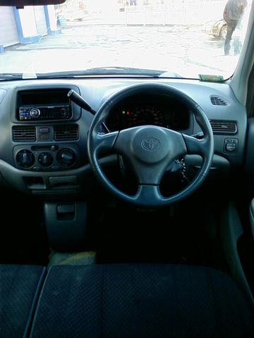 1998 Toyota Raum