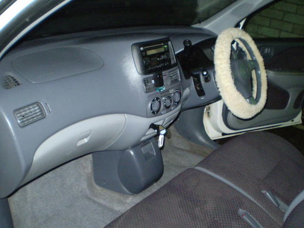 1998 Toyota Raum