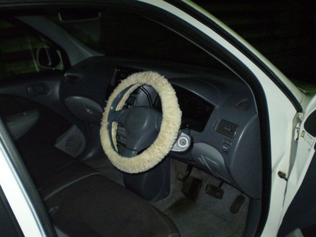 1998 Toyota Raum