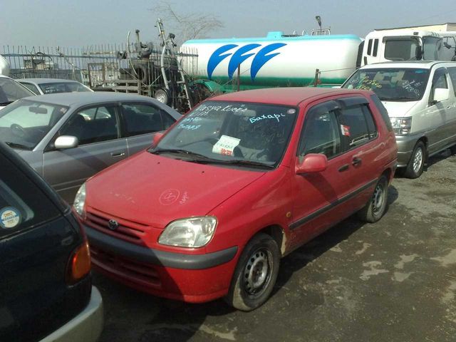 1998 Toyota Raum