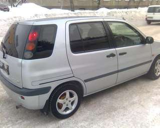 1998 Toyota Raum