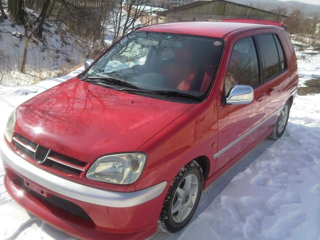 1998 Toyota Raum