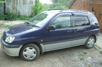 1998 Toyota Raum